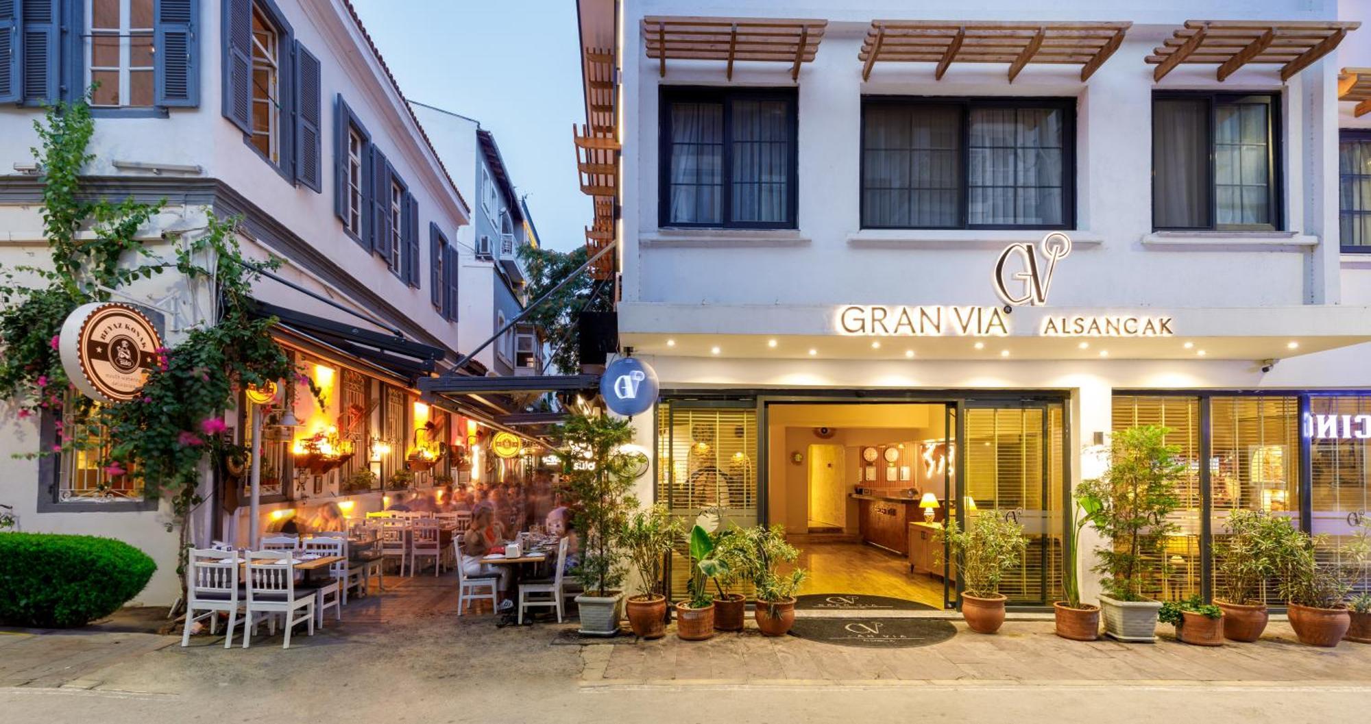 Gran Via Alsancak Hotel Esmirna Exterior foto